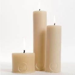 Scout Homewares Queen B Solid Beeswax Squat Pillar Candle