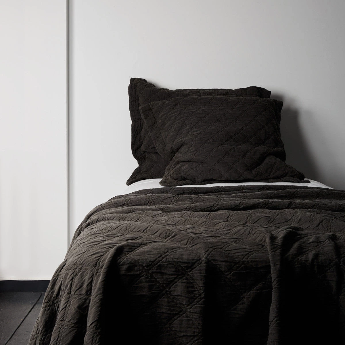 Scout Textiles Portier Cotton Coverlet- Noir