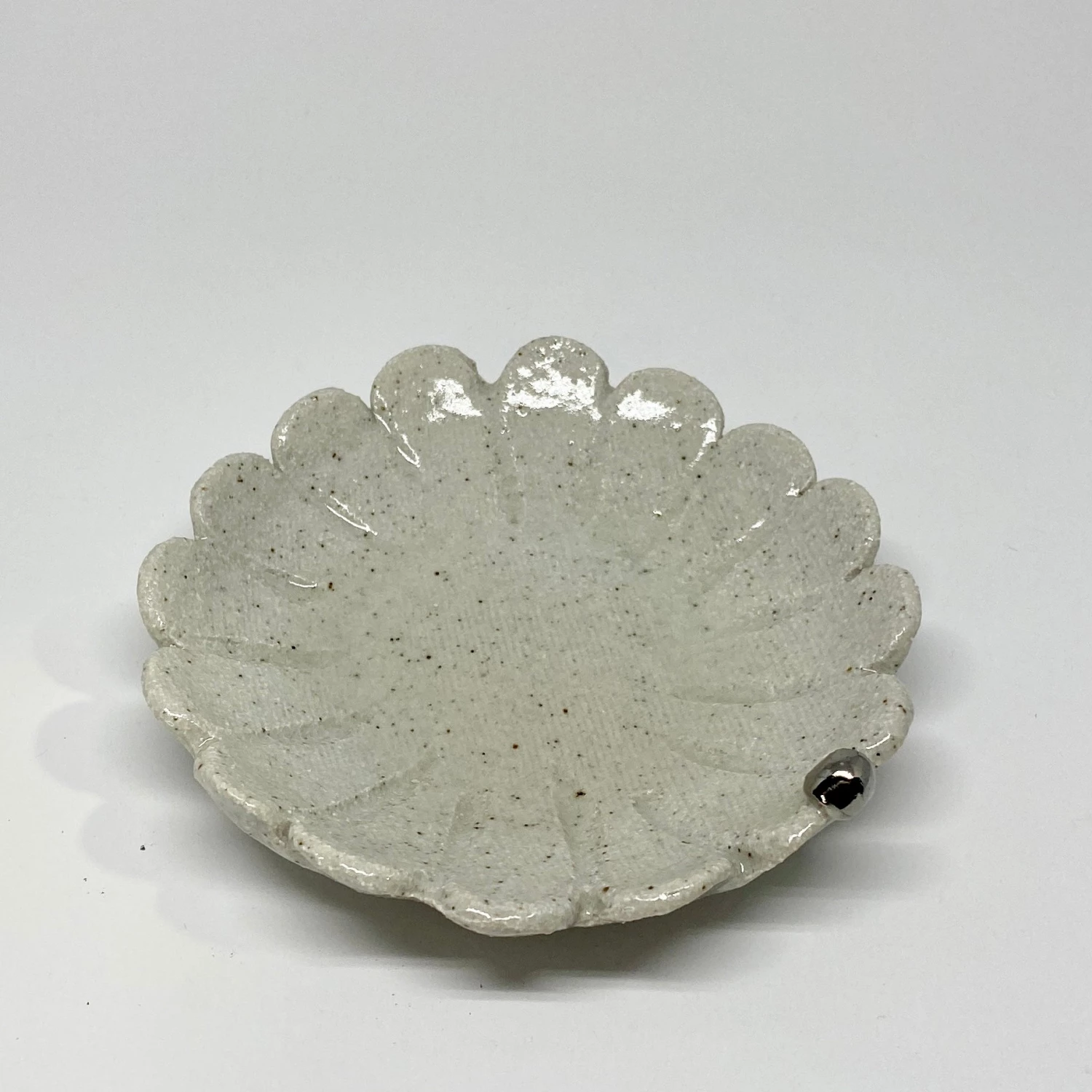 Bridget Bodenham - White Flower Dish Silver Pearl Gifts