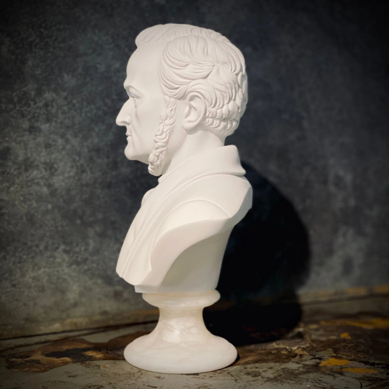 Egregia 30cm WAGNER ALABASTER BUST Gifts