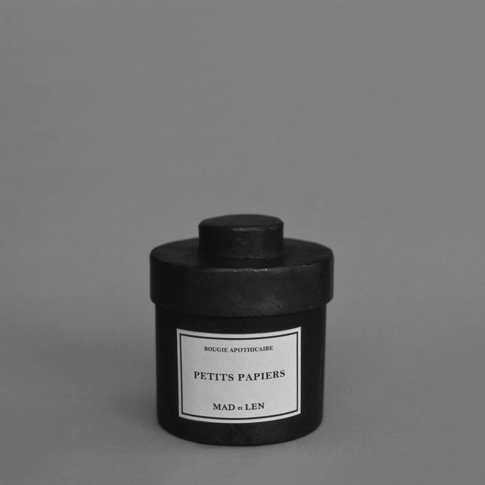 MAD ET LEN - SCENTED CANDLE - PETITS PAPIERS 300G