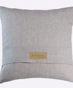 Gifts Maison Levy Lit De Roses Cushion 50 X 50